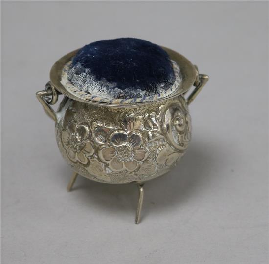 An Edwardian silver novelty pin cushion, modelled as a cauldron, Arthur Harris, Birmingham, 1906, 51mm.